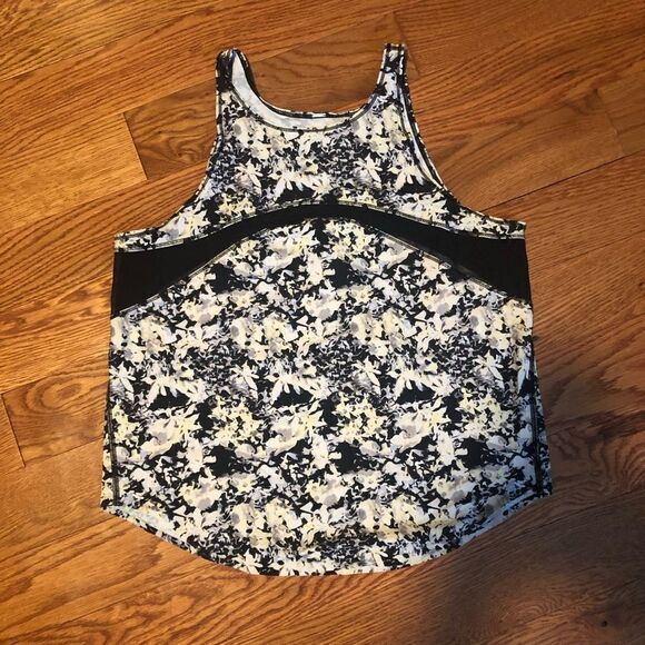 LULULEMON water sun runner tank - Picture 1 of 4
